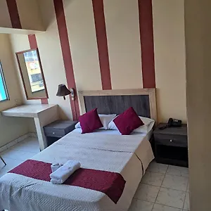 atlantic-suites-hotel.guayaquilhotels.org/